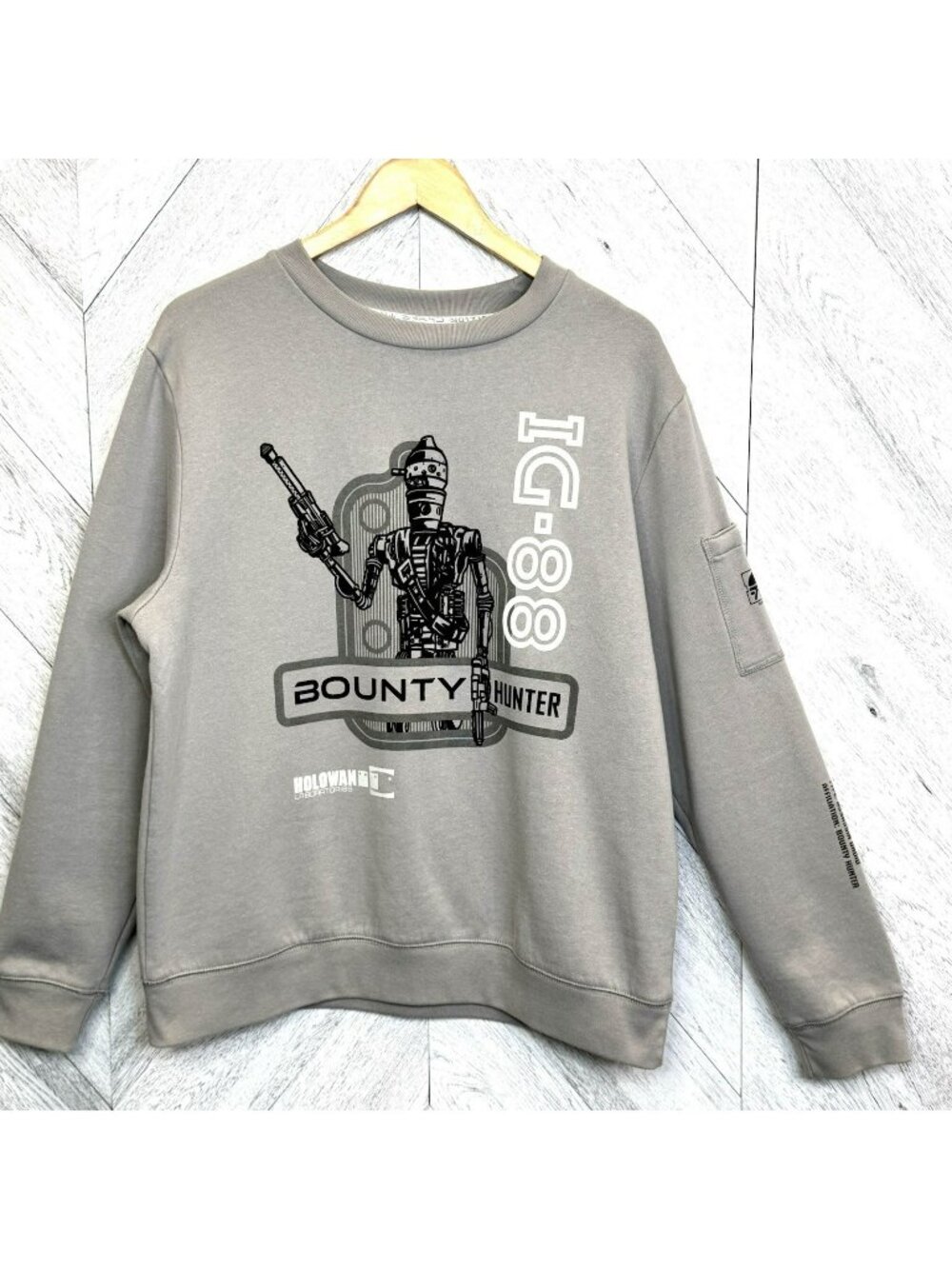Disney Star Wars Galaxy's Edge Droid Bounty Hunter Sweatshirt Mens Size Large